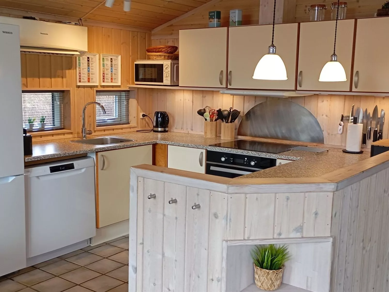 "Augusta" - 700m from the sea-Inside