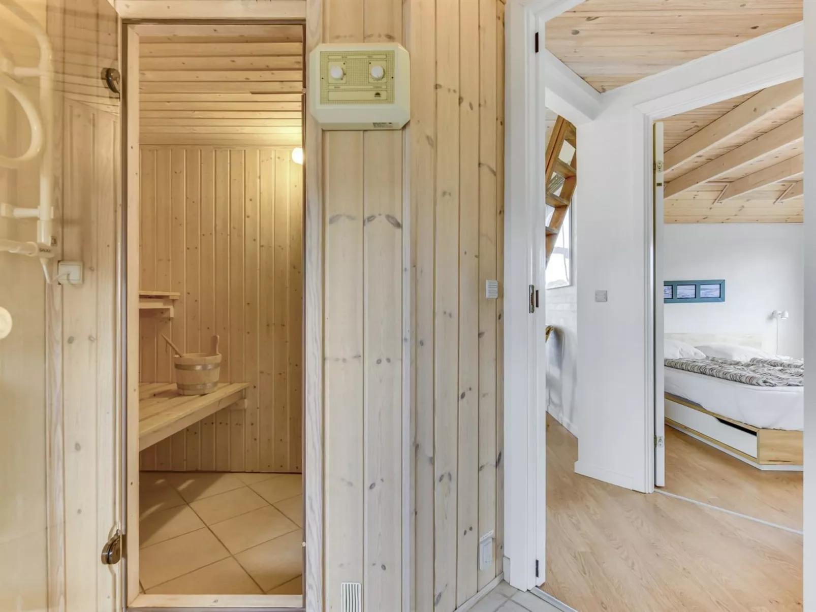 "Sigbritt" - 100m from the sea-Drinnen