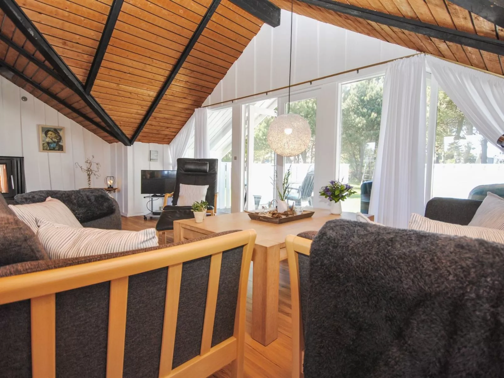 "Sakulf" - 600m from the sea-Inside