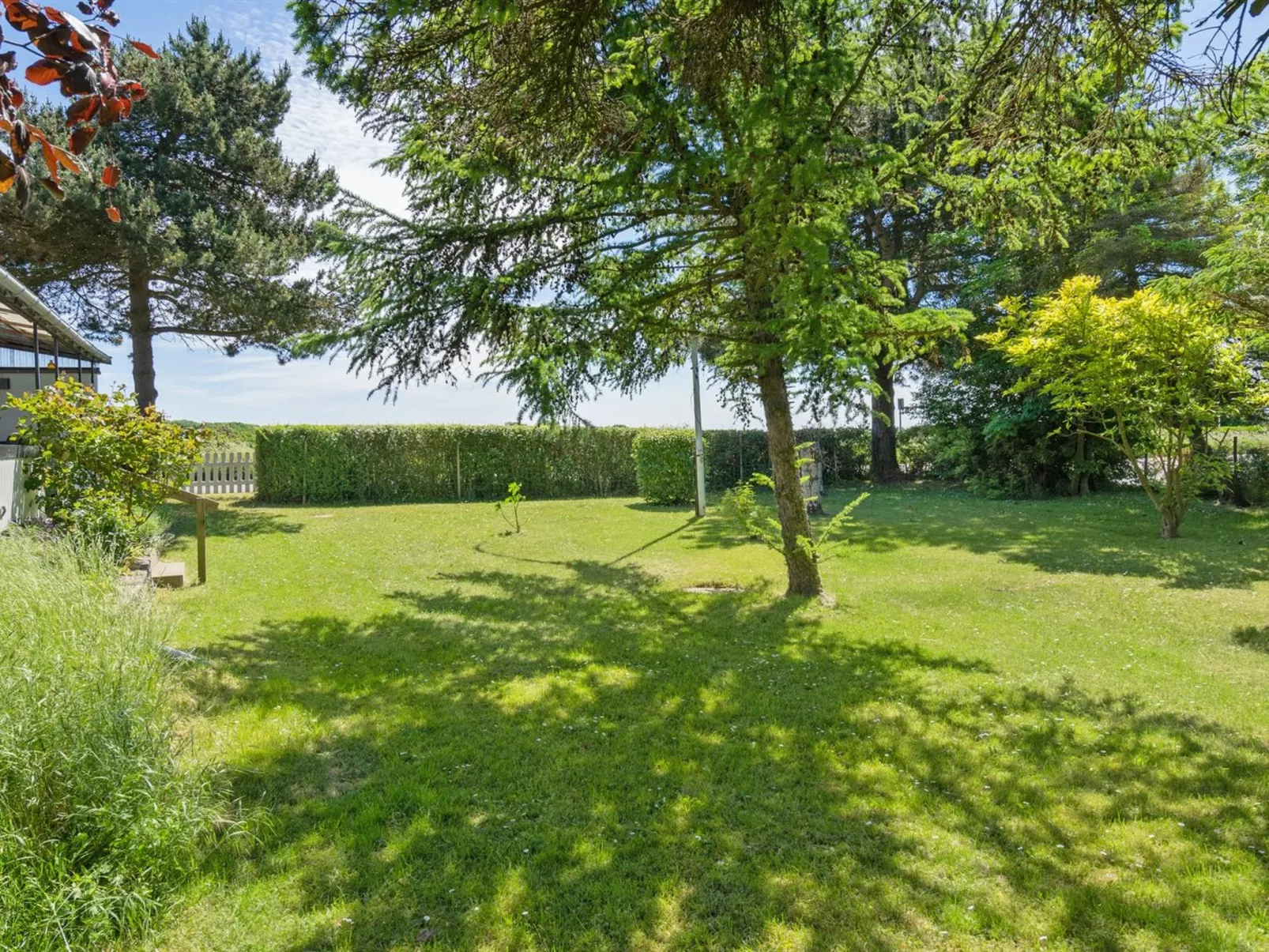 "Slavjanka" - 2km from the sea-Outside