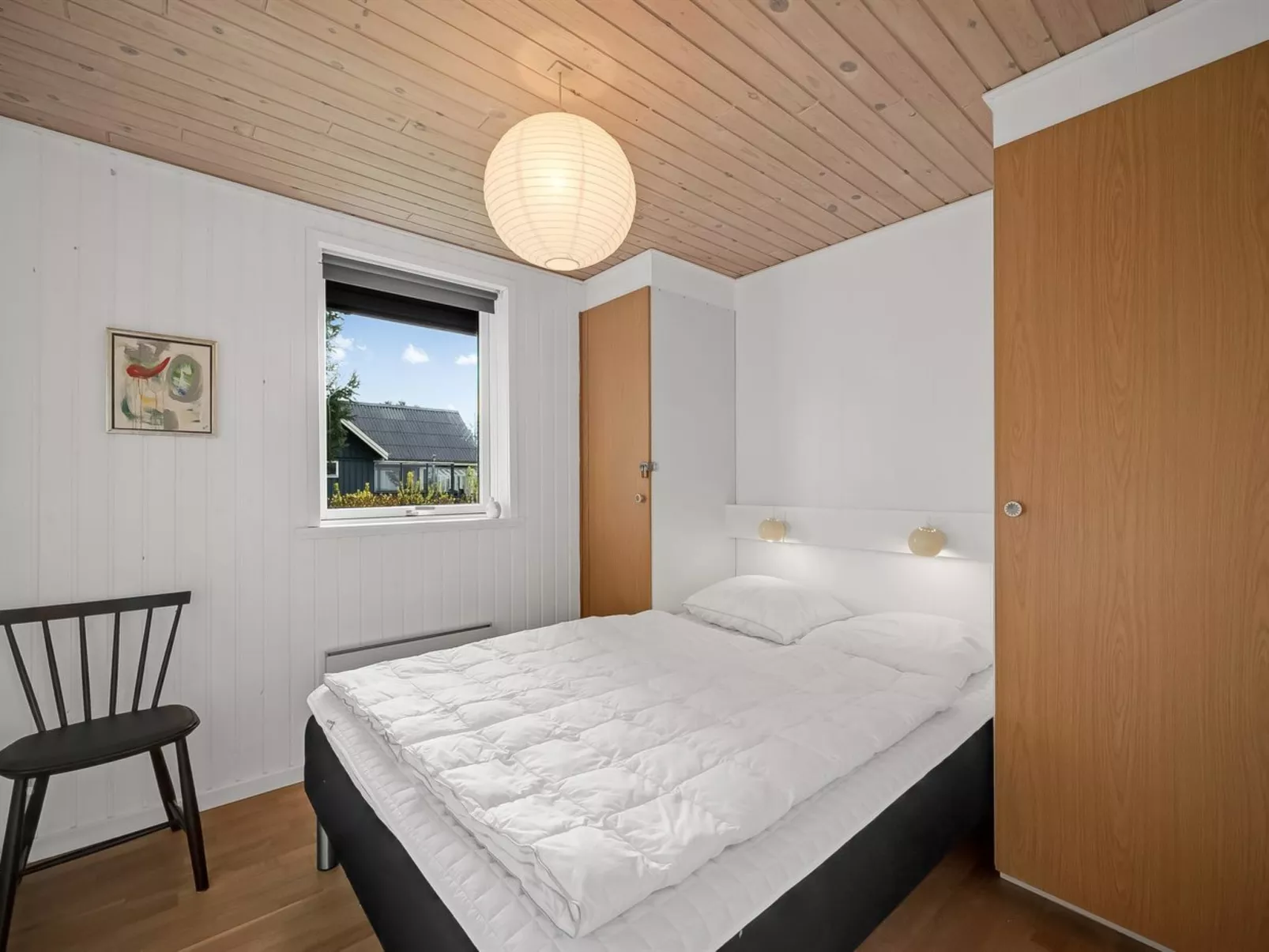 "Aleida" - 100m to the fjord-Inside