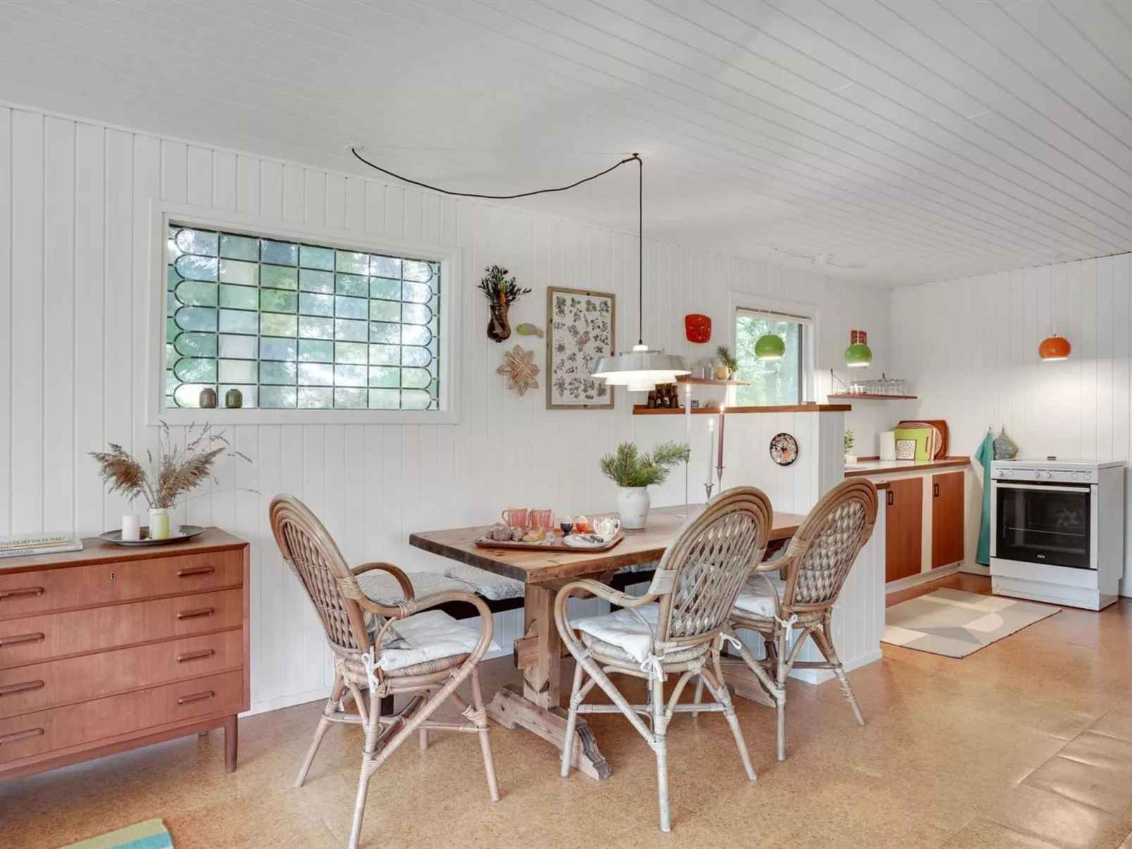 "Elmina" -  from the sea-Dedans