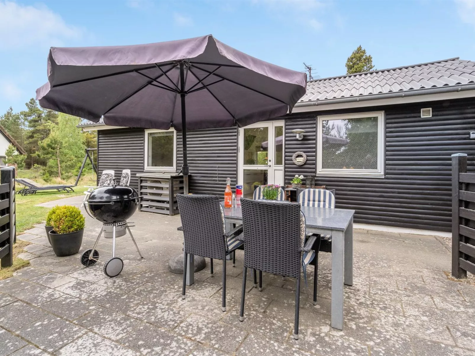 "Bjarka" - 2.9km from the sea-Draußen