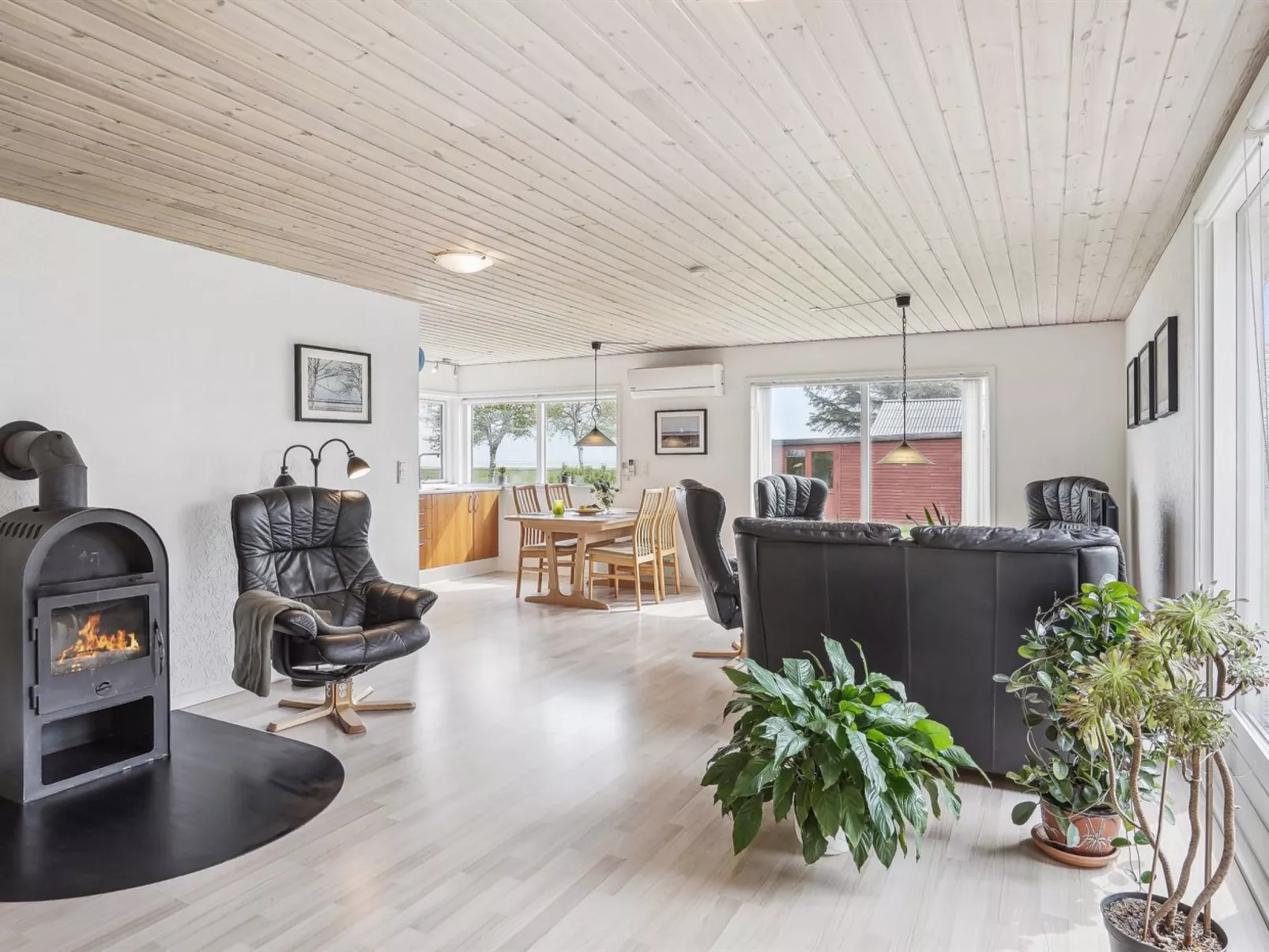 "Rayla" - 150m from the sea-Inside