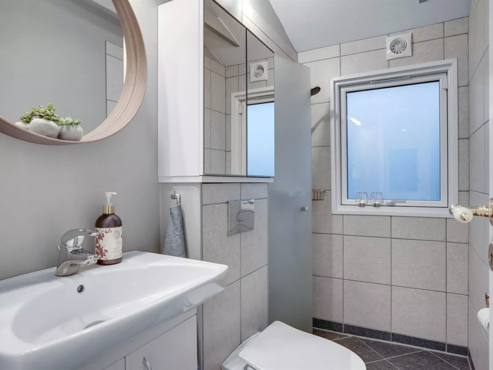 "Adam" -  from the sea-Dedans