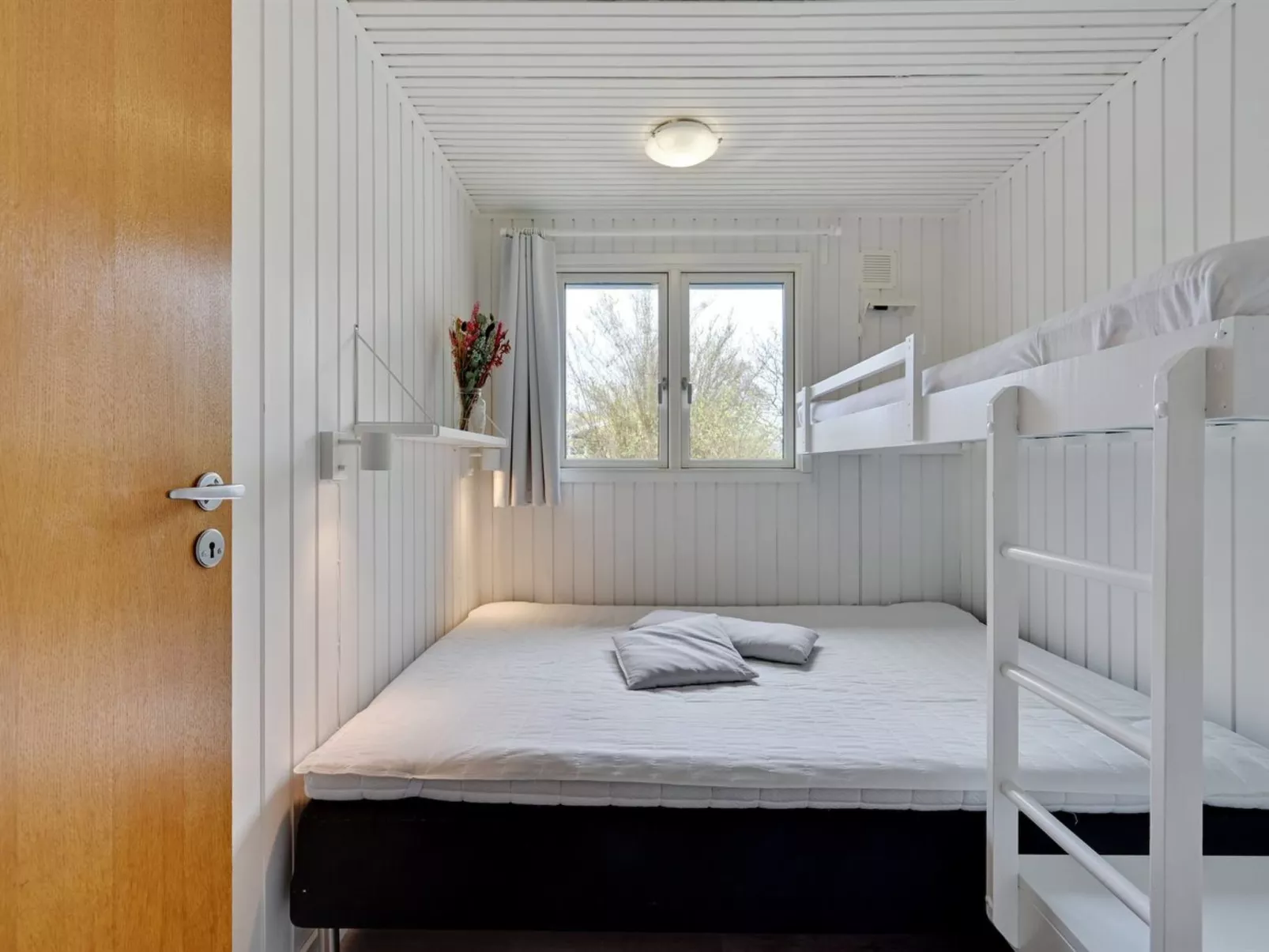 "Alrich" - 500m from the sea-Inside