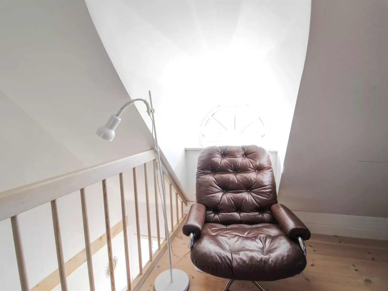 "Eva" - 1.5km to the fjord-Dedans