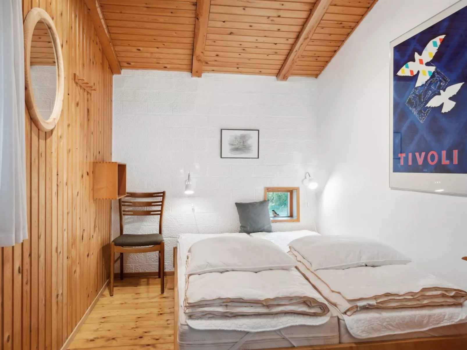 "Matta" - 800m from the sea-Drinnen