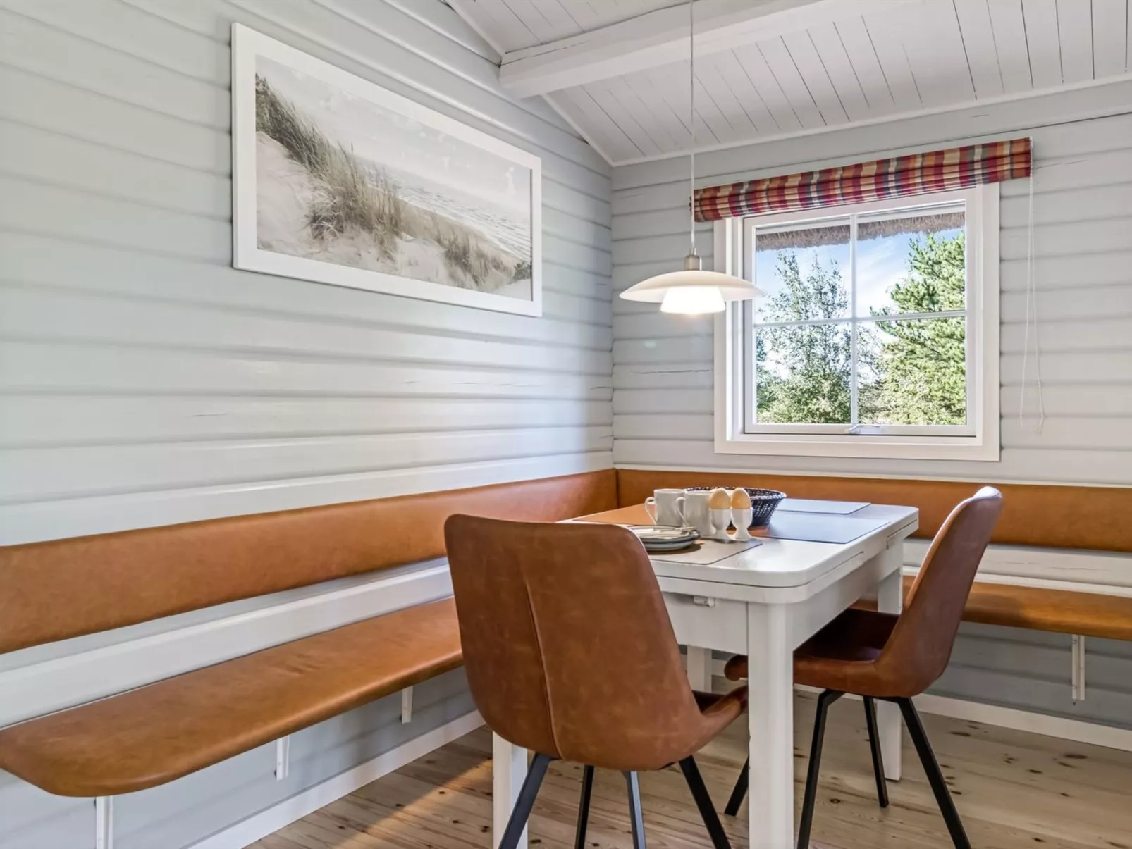 "Thorulf" - 3.5km from the sea-Inside