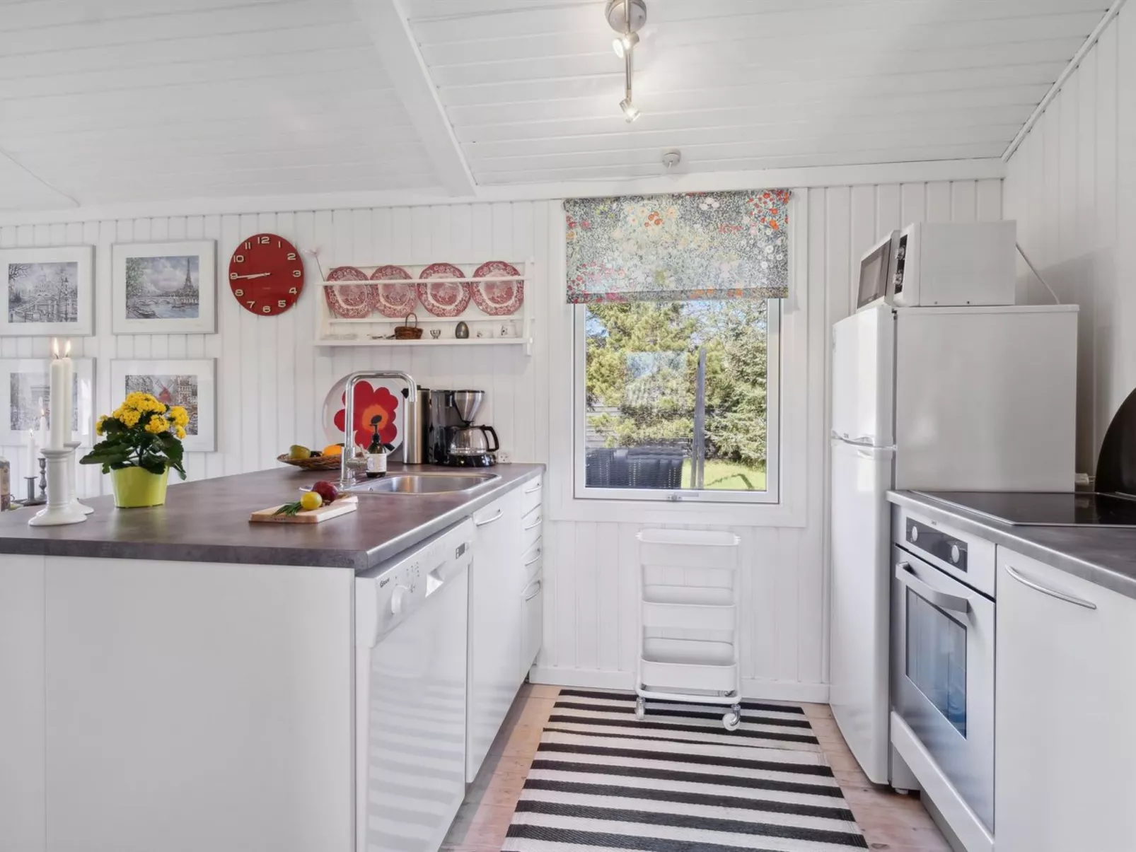 "Hellevi" -  from the sea-Inside