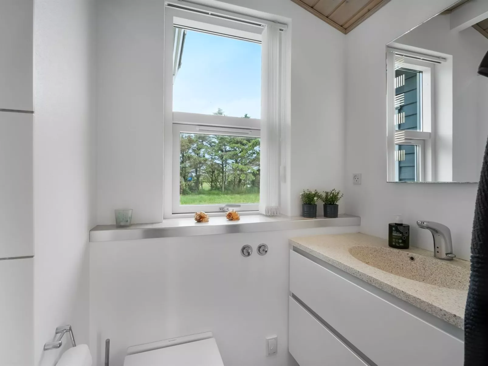 "Sölva" - 750m from the sea-Dedans