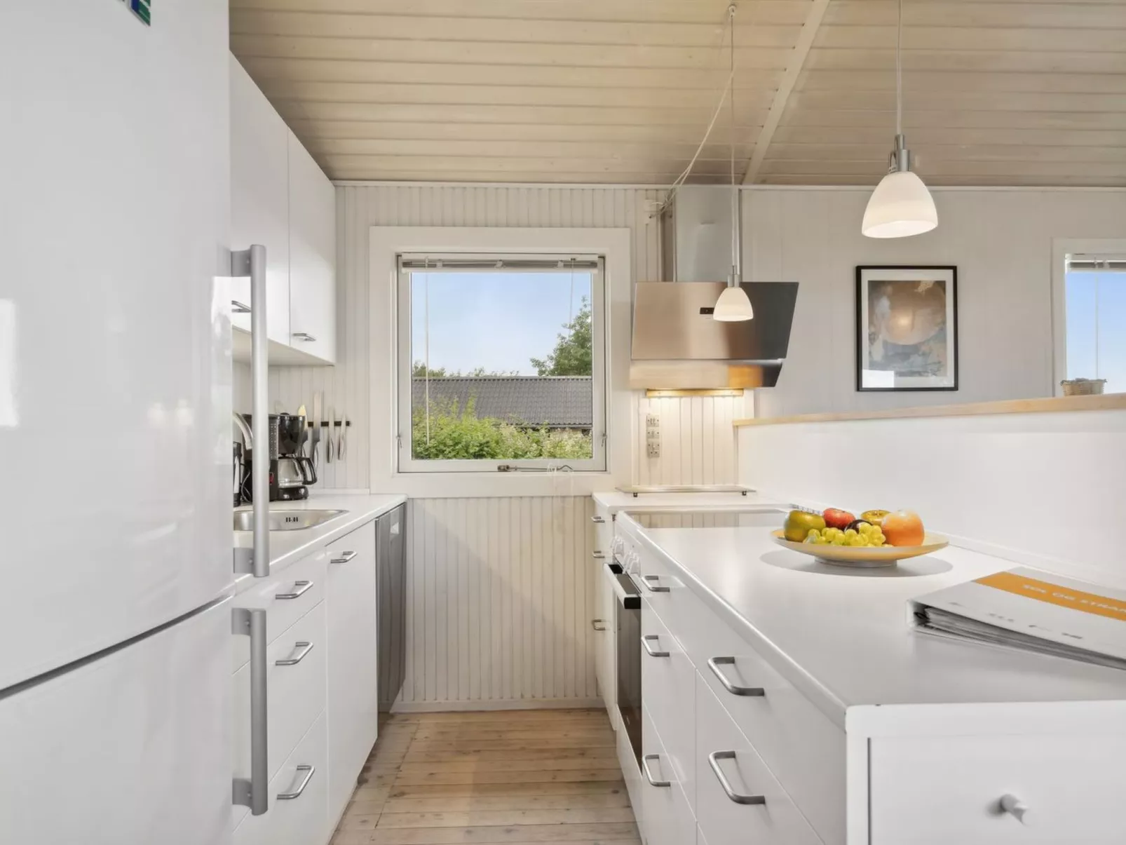 "Bridgette" - 100m from the sea-Inside