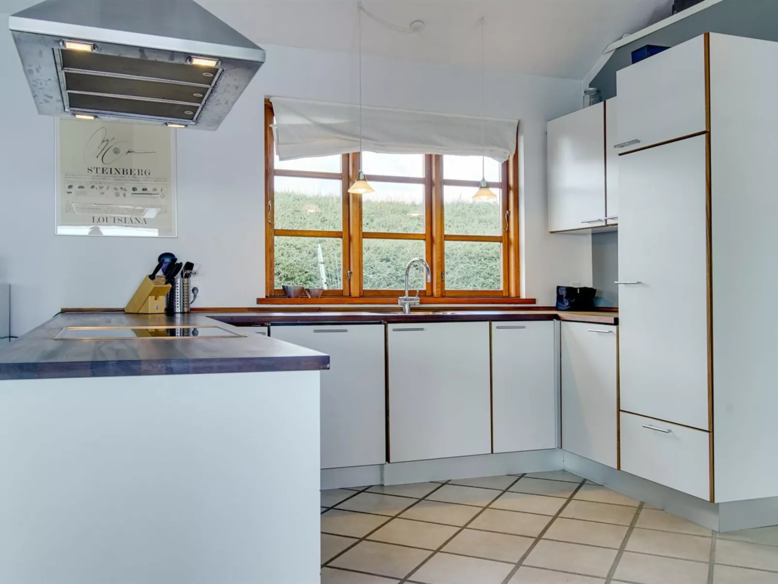 "Botmar" - 10m from the sea-Dedans