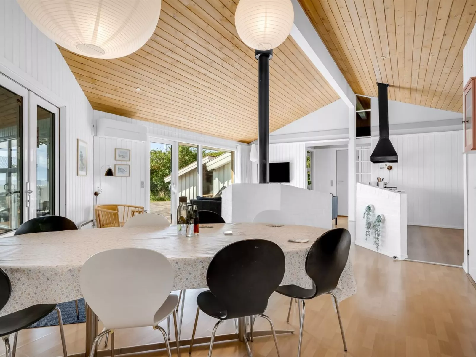 "Sulevi" - 200m to the fjord-Dedans