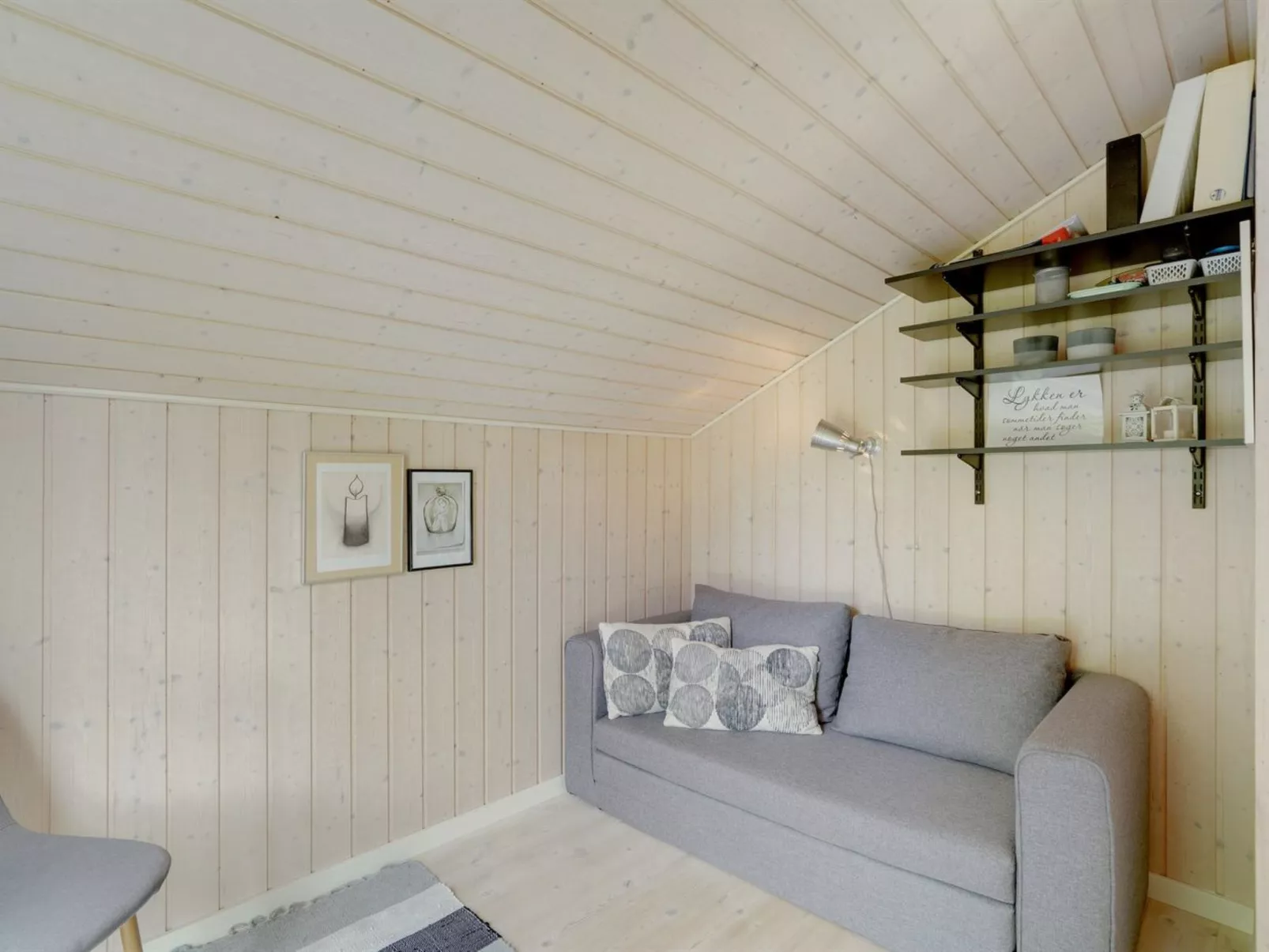 "Elevine" - 300m to the fjord-Dedans