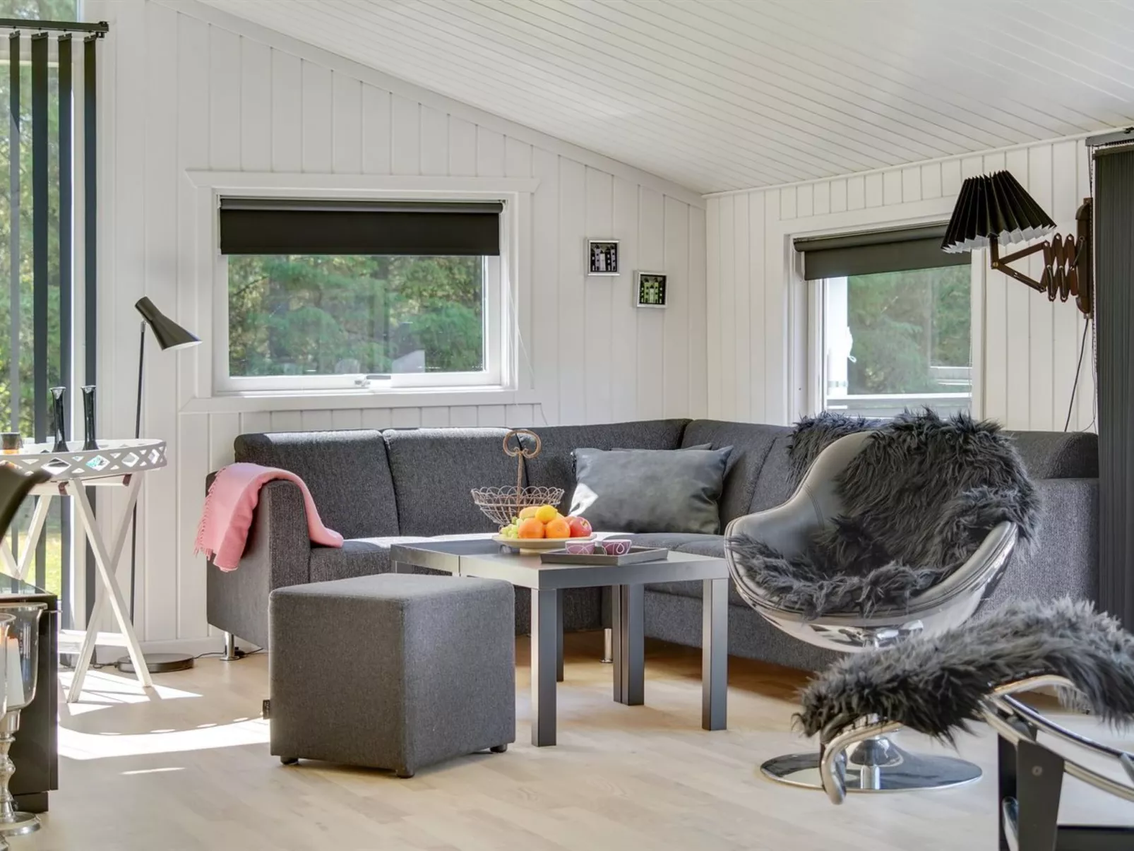 "Ally" - 250m from the sea-Inside