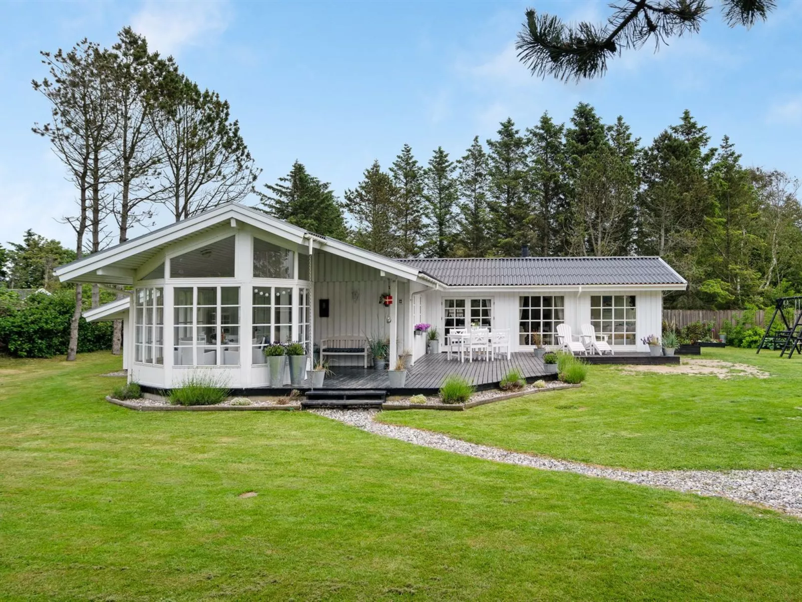 "Gunnulf" - 750m from the sea-Outside