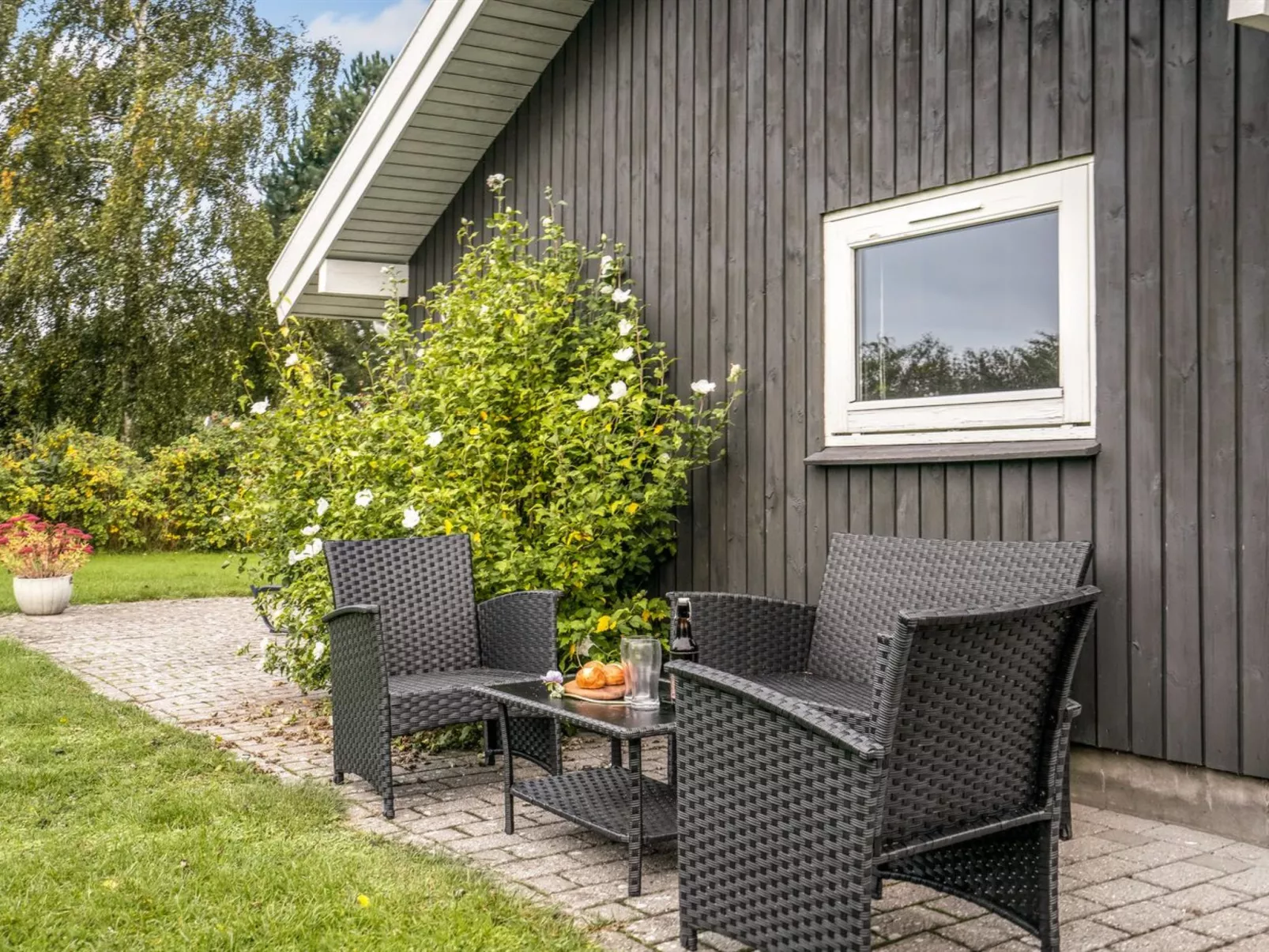 "Stasia" - 75m from the sea-Outside