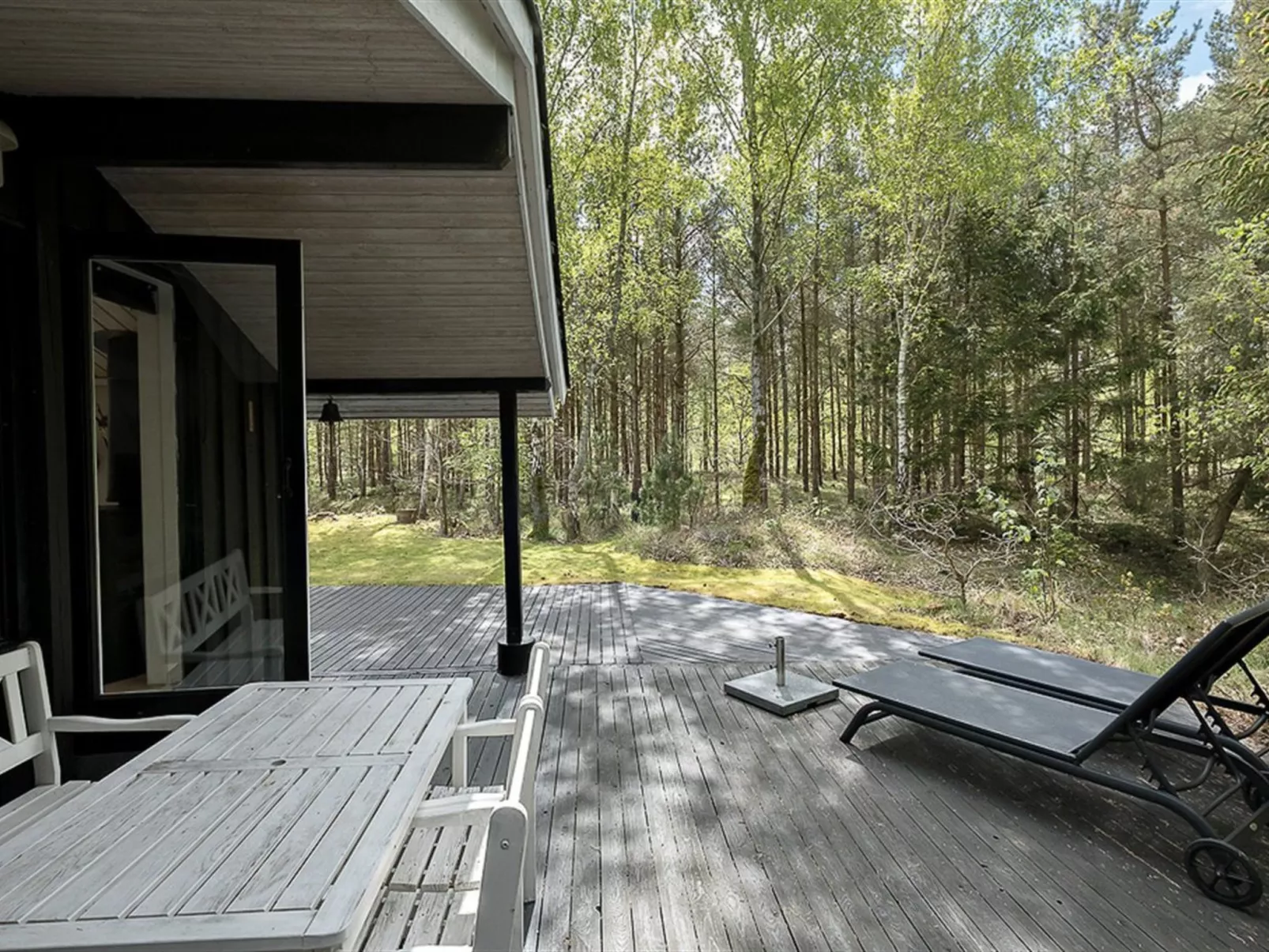 "Amabel" - 200m from the sea-Outside