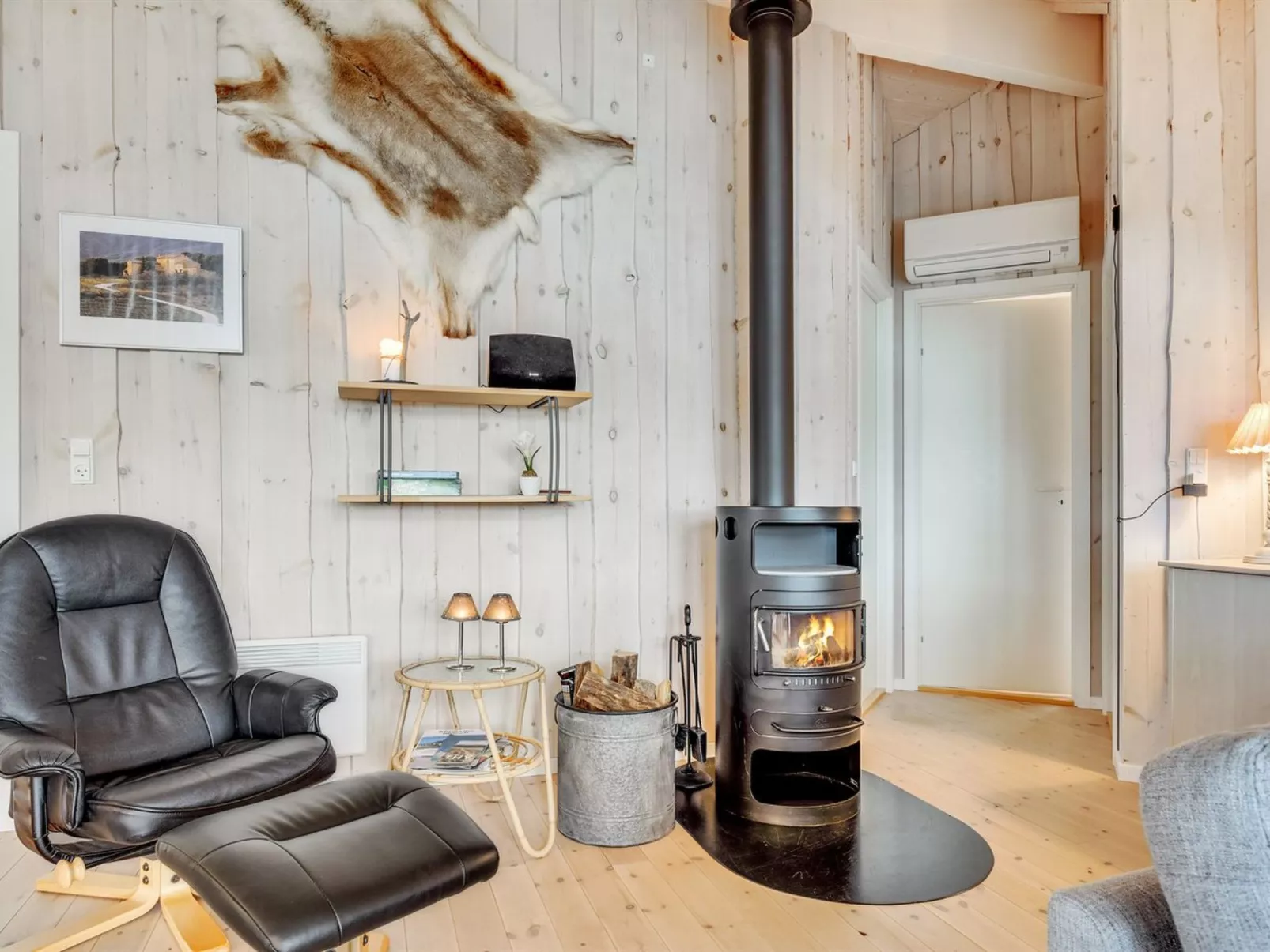 "Thyrger" - 550m from the sea-Inside