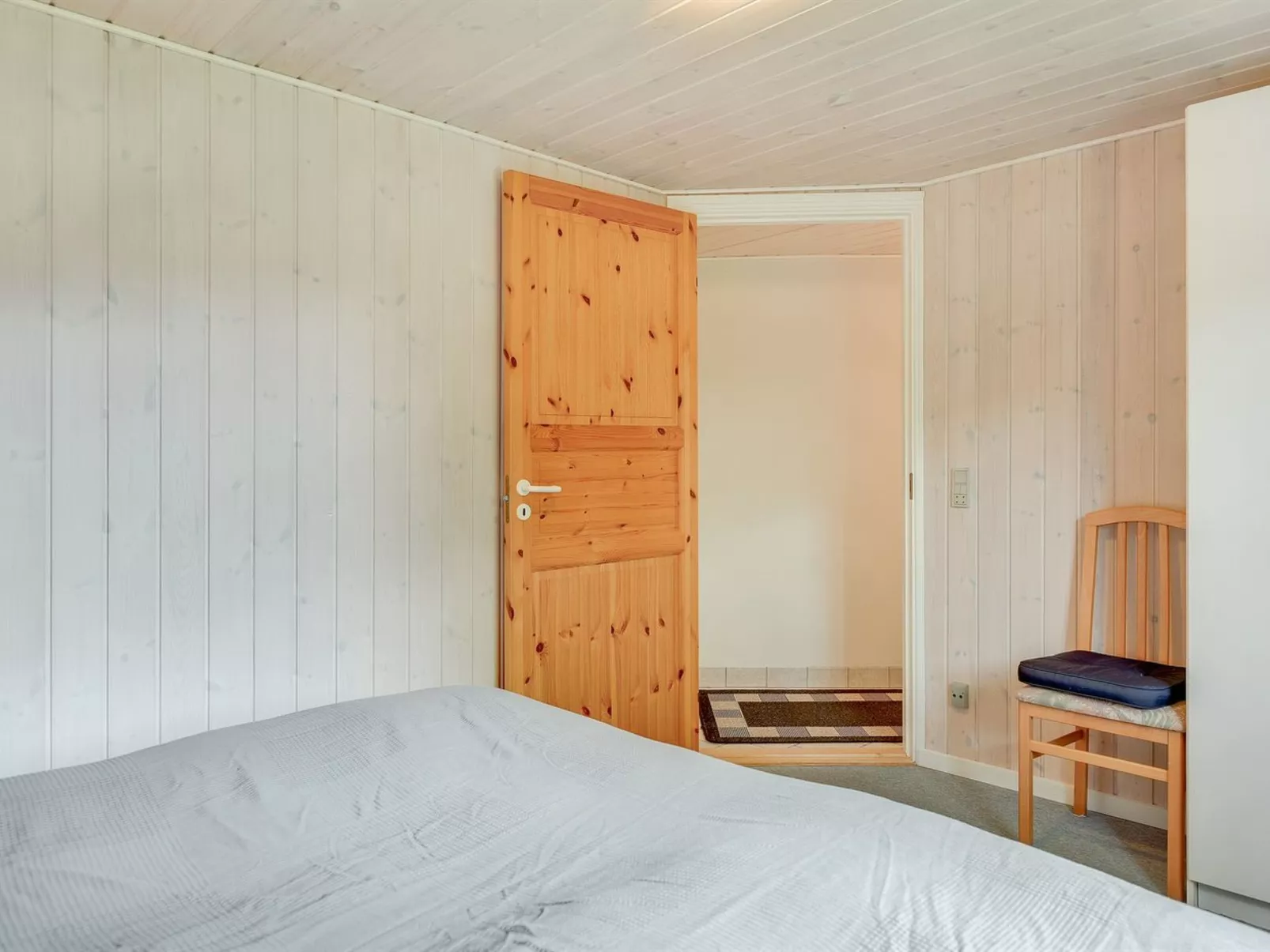 "Hildegarde" - 900m from the sea-Inside