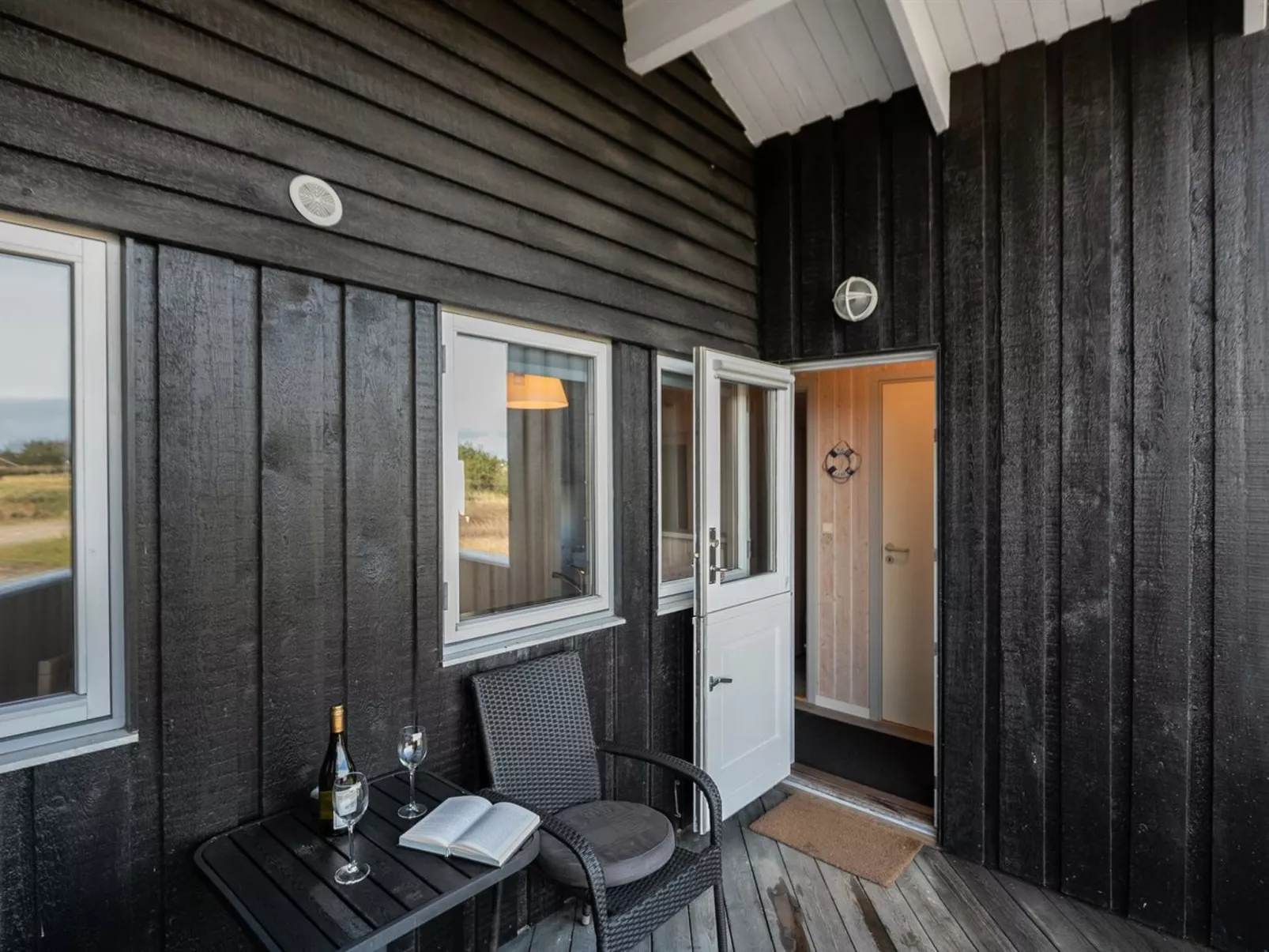 "Durita" - 600m to the fjord-Draußen