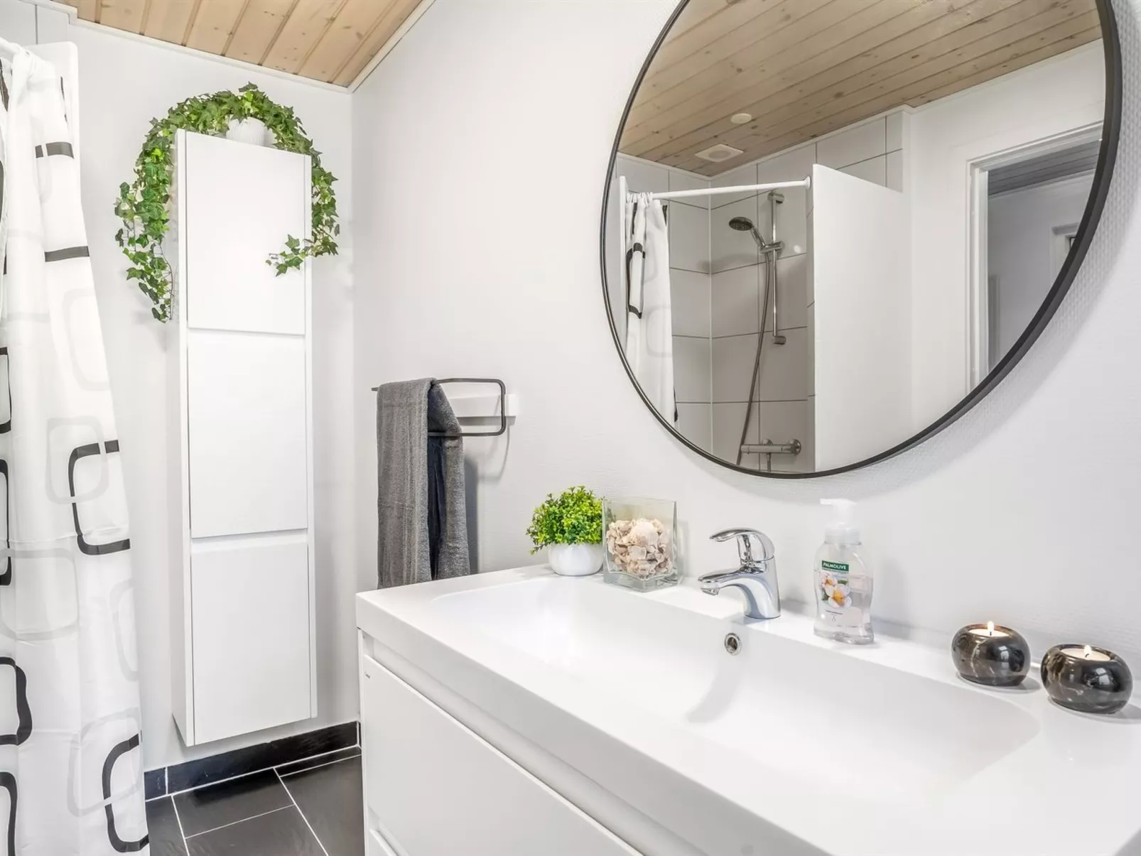 "Thure" - 1km from the sea-Inside