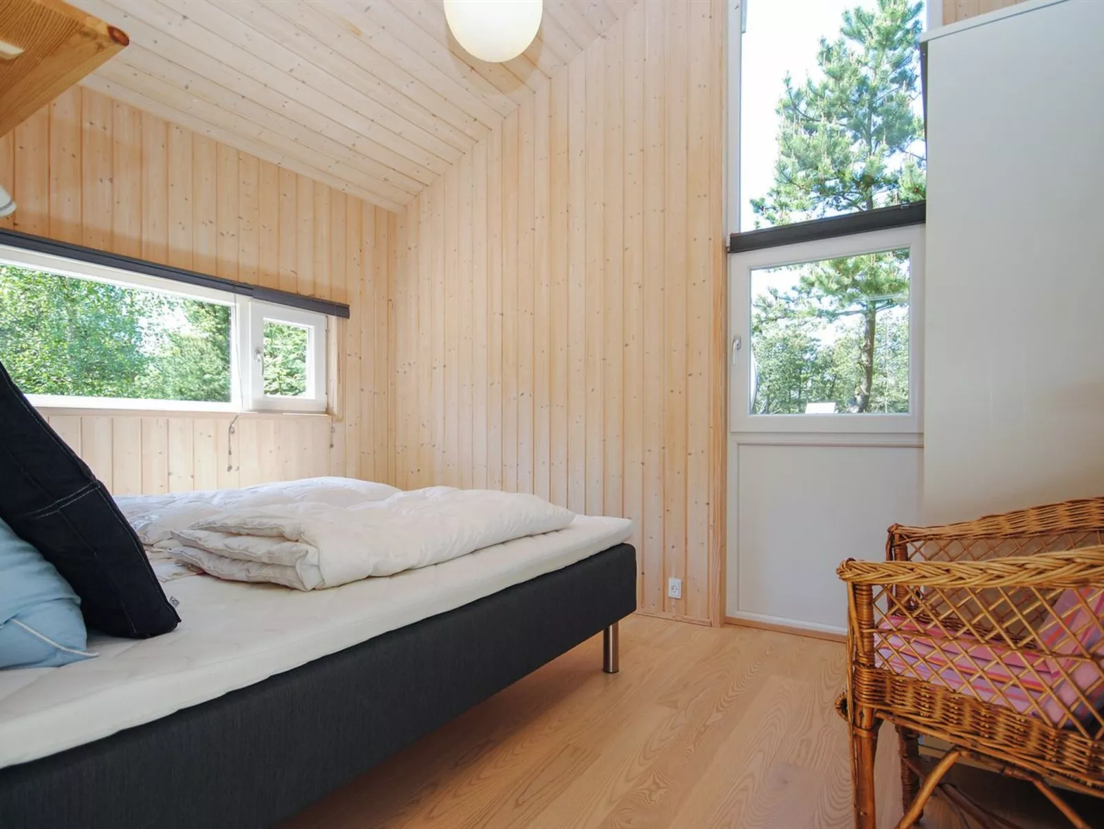 "Heggi" - 900m from the sea-Drinnen