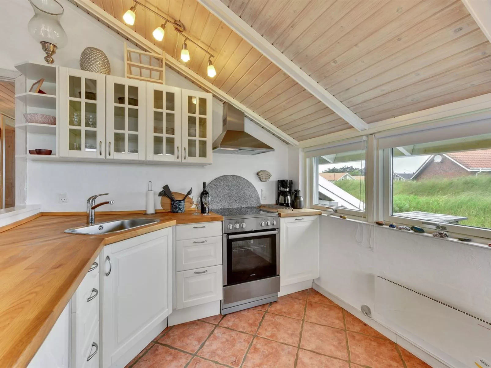 "Solbritt" - 330m to the fjord-Inside