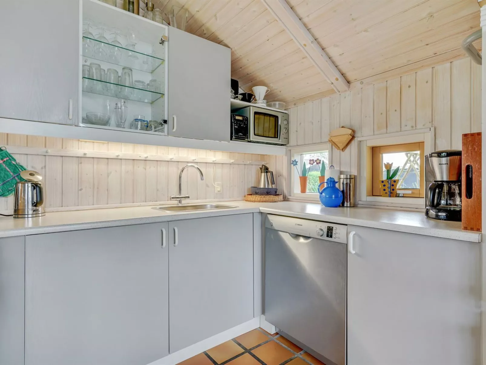 "Susse" - 400m to the fjord-Inside