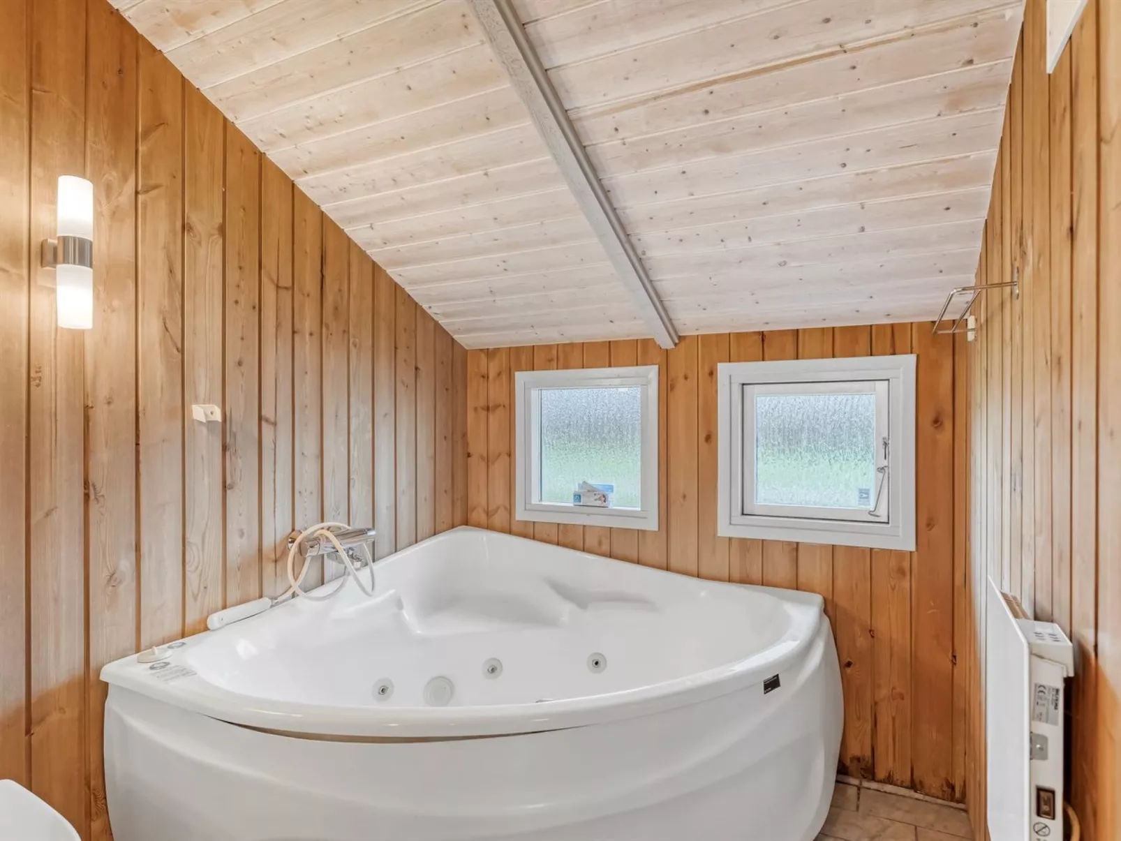 "Hithin" - 800m from the sea-Inside