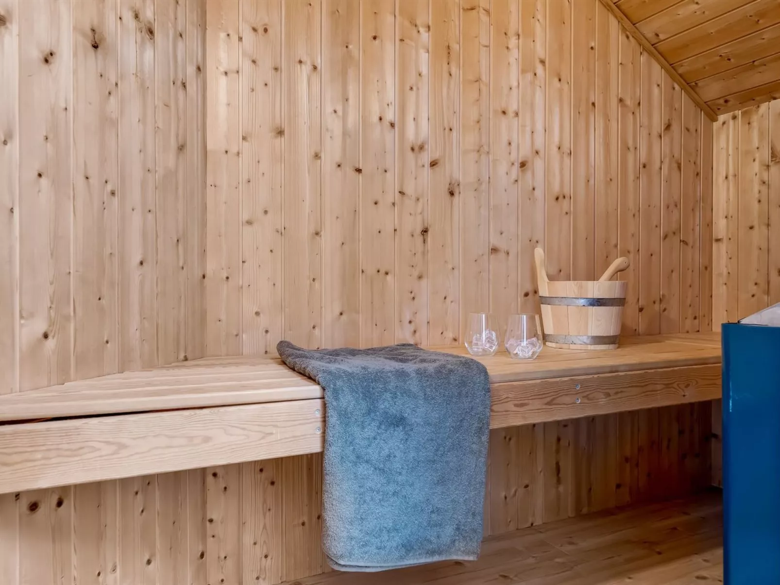 "Gottfrede" - 600m from the sea-Drinnen