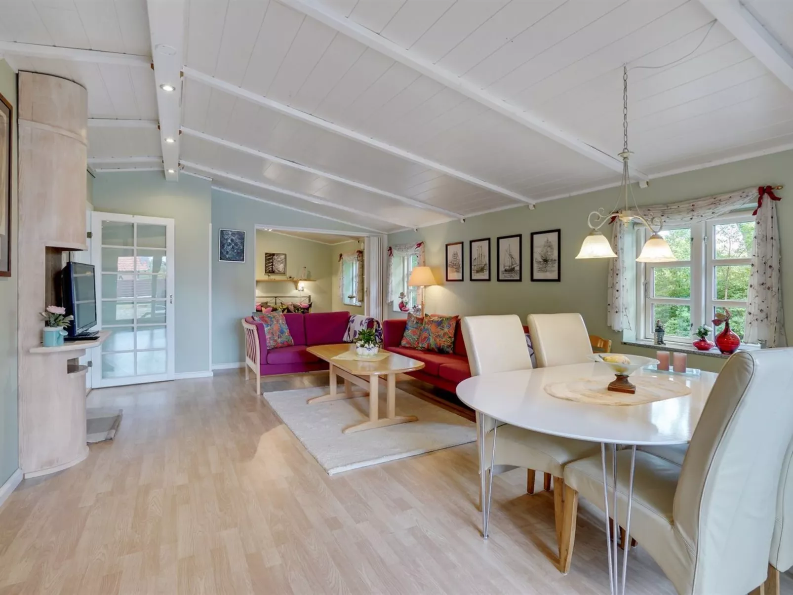 "Landeline" - 200m to the fjord-Dedans