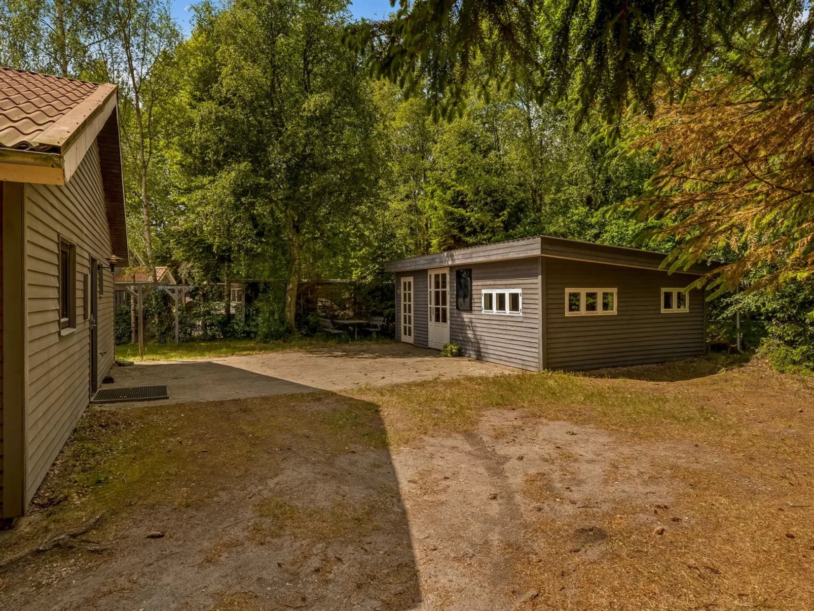 "Anine" - 200m to the fjord-Outside