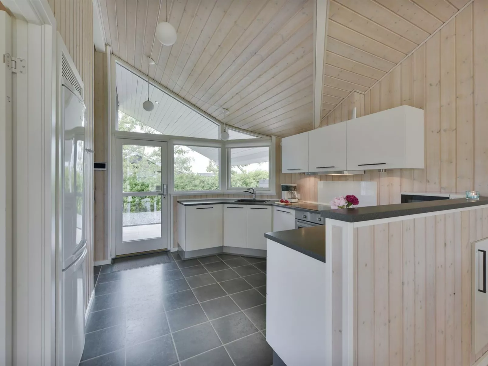 "Harth" - 700m to the fjord-Dedans