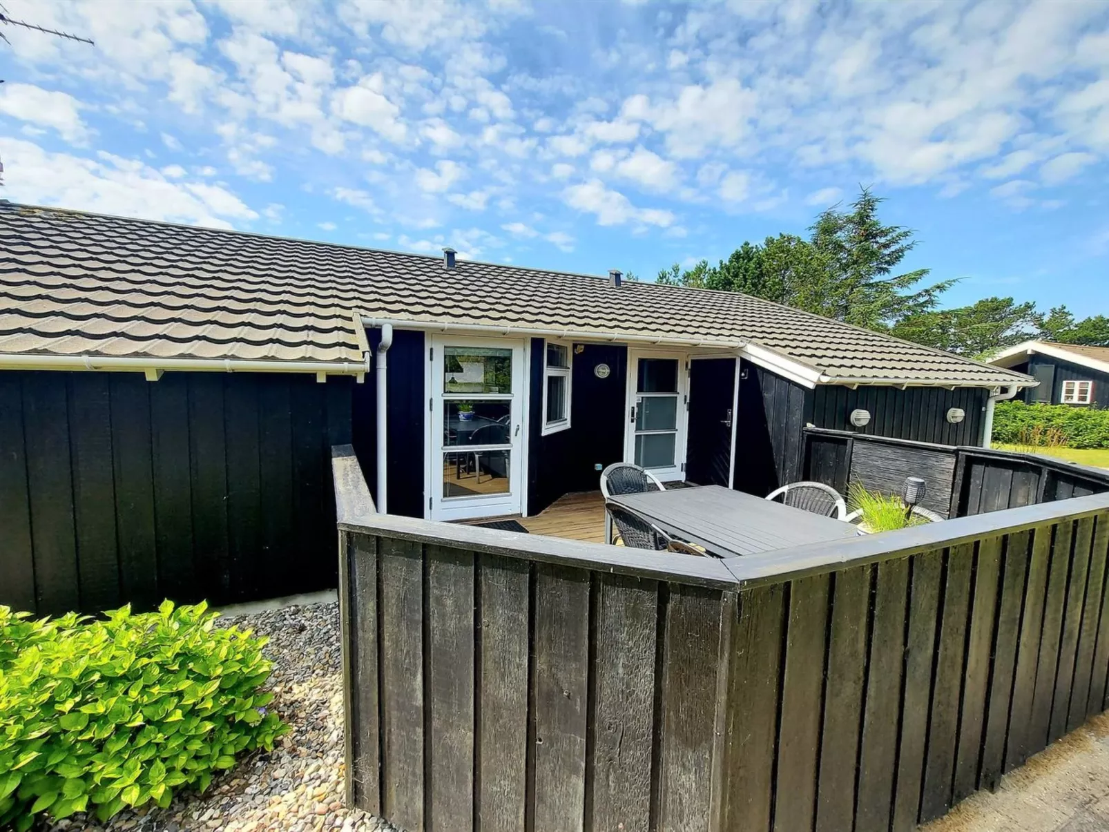 "Thorin" - 100m from the sea-Draußen