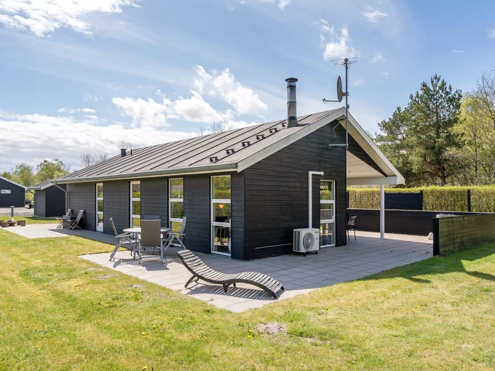 "Fritse" - 1.9km from the sea-Draußen