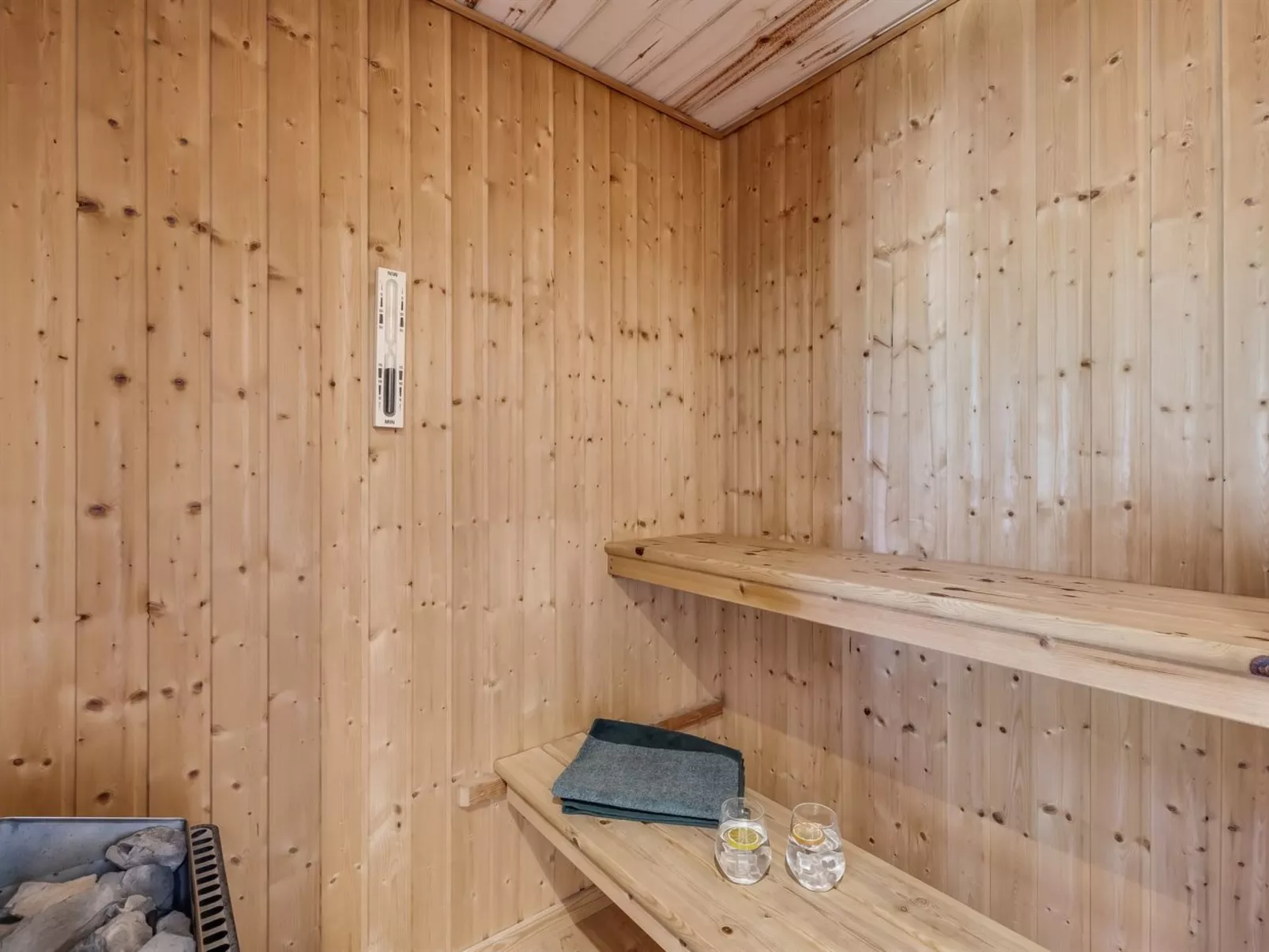 "Sila" - 800m from the sea-Dedans