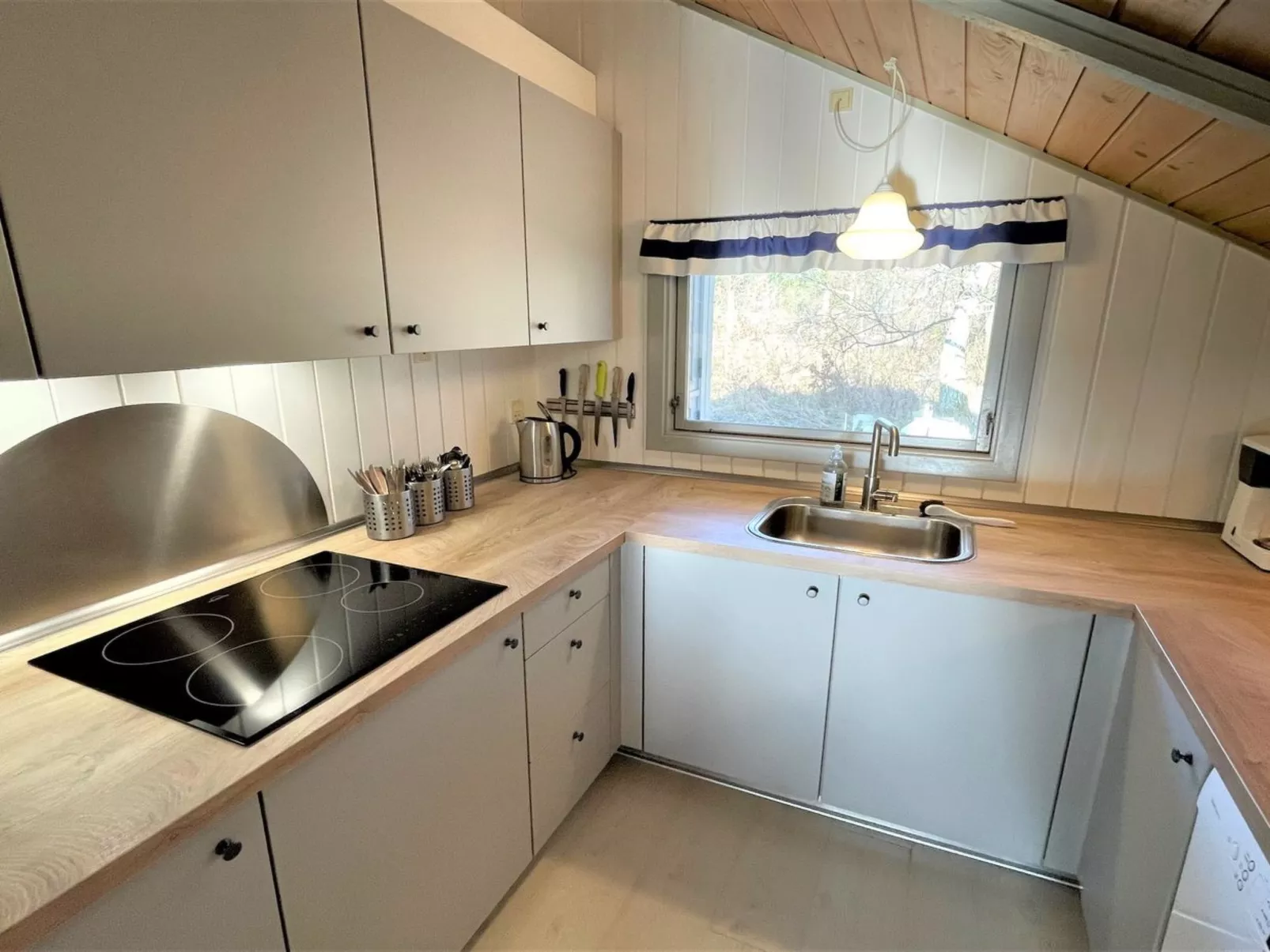 "Erly" - 500m from the sea-Inside