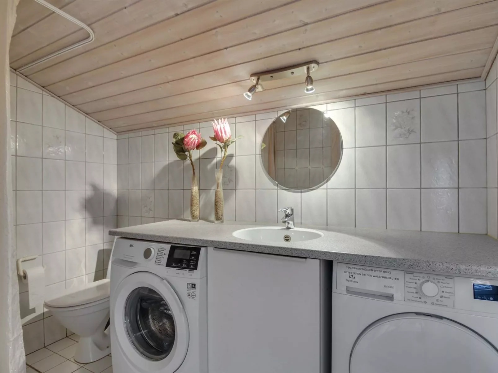 "Birgita" - 700m from the sea-Inside