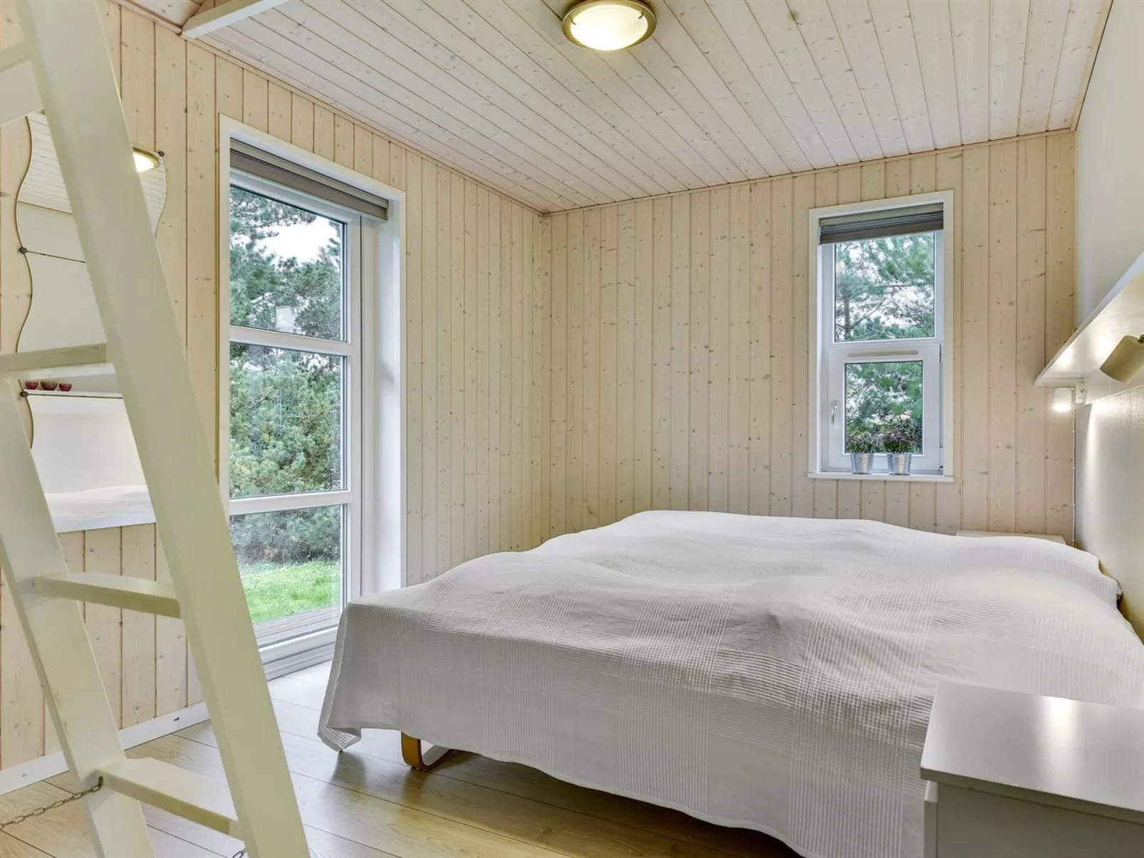 "Anethe" - 100m to the fjord-Inside