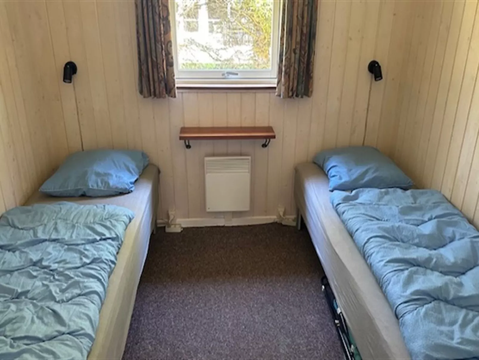 "Hemming" -  from the sea-Drinnen