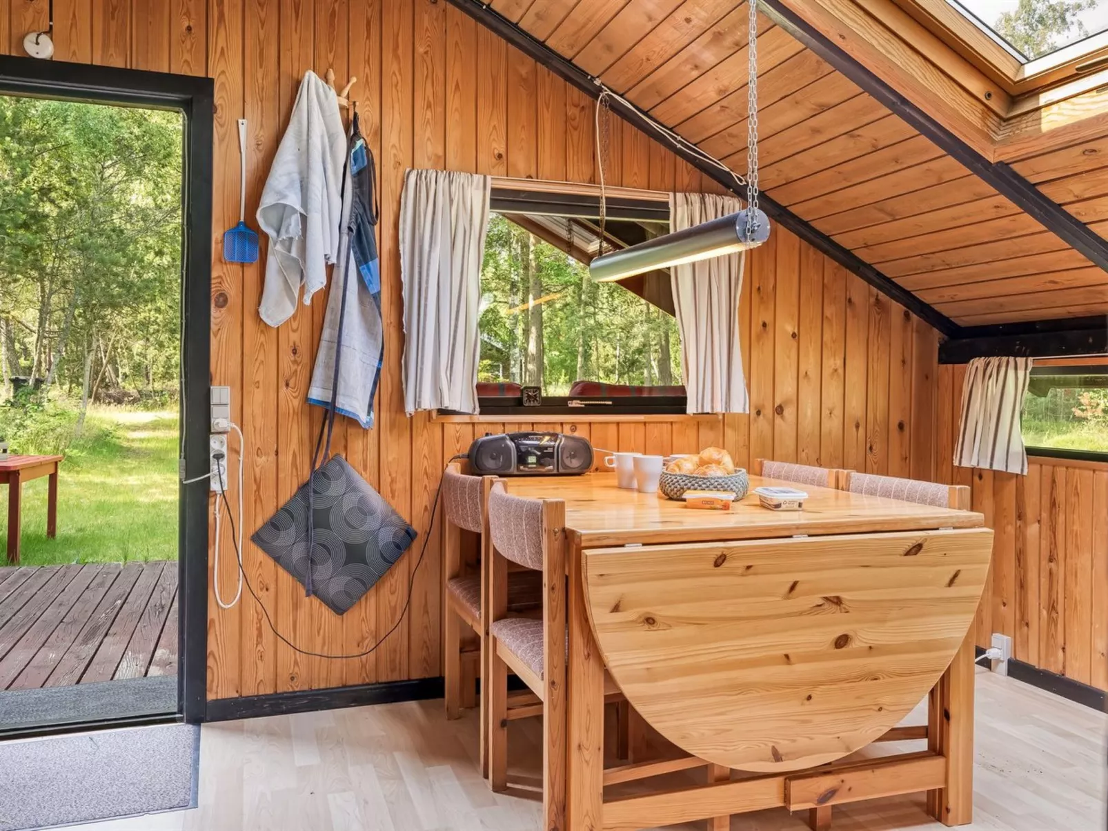 "Elfrieda" - 1.6km from the sea-Dedans