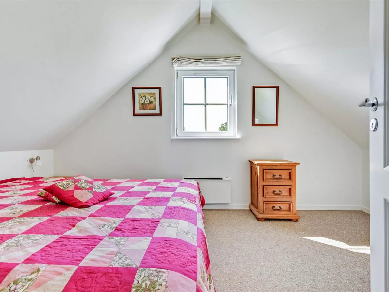 "Arwin" - 250m from the sea-Inside