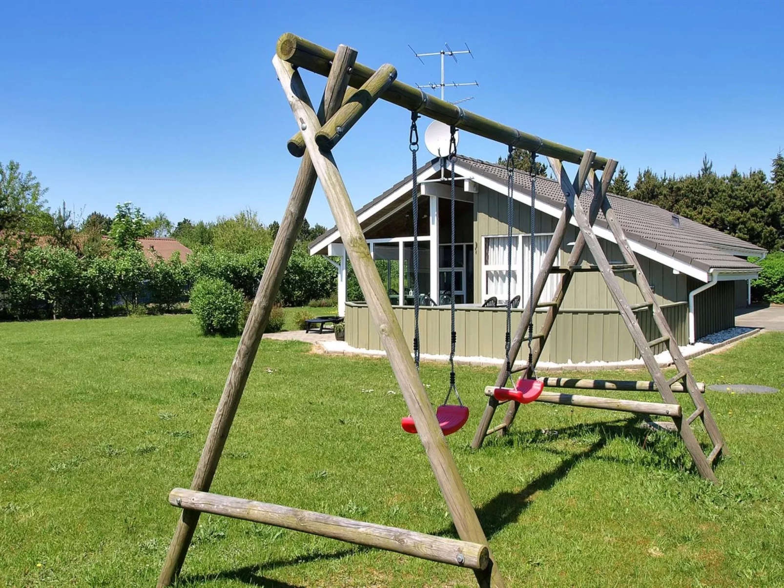 "Kody" - 350m to the fjord-Outside