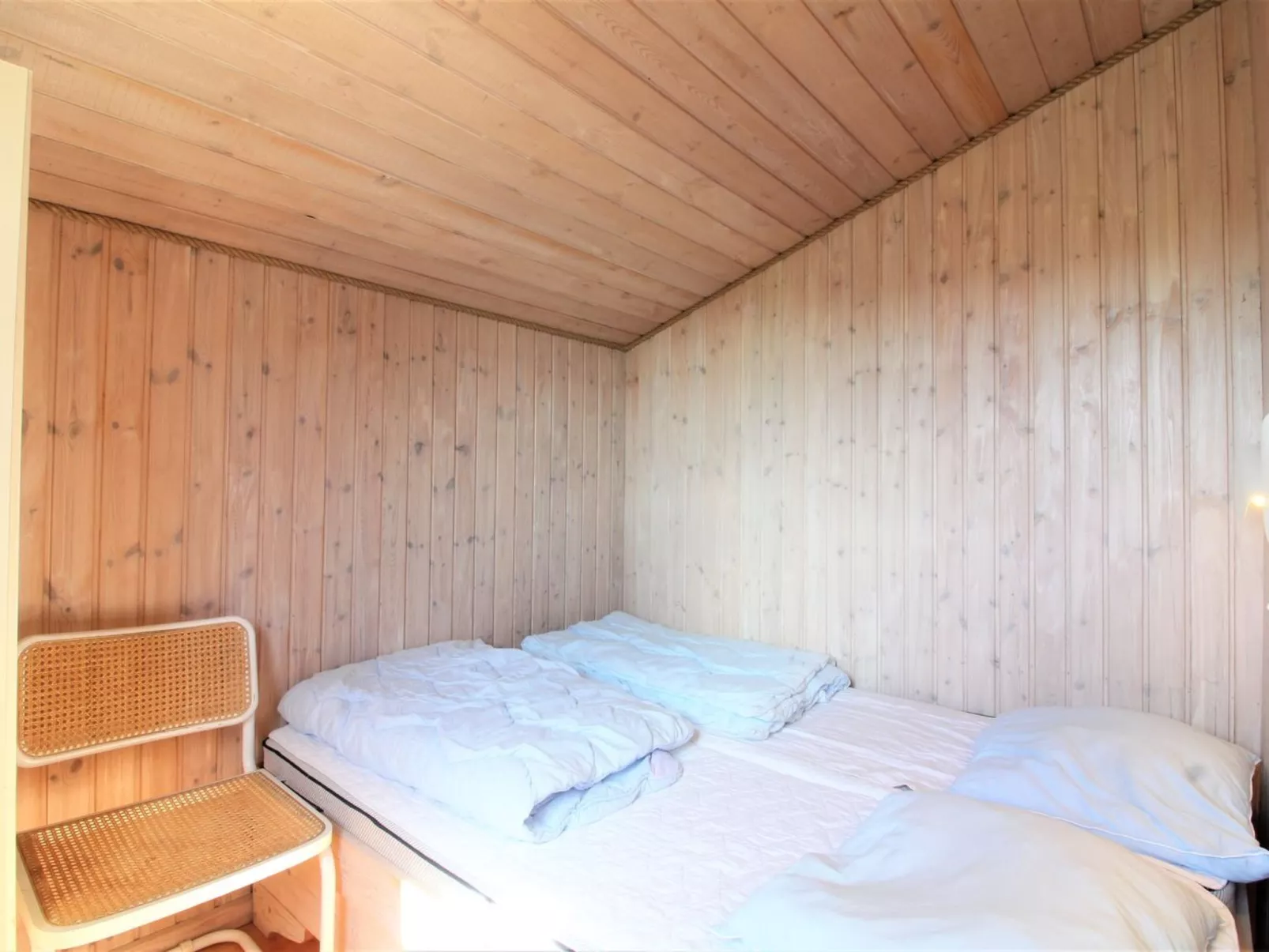 "Arita" - 250m from the sea-Inside