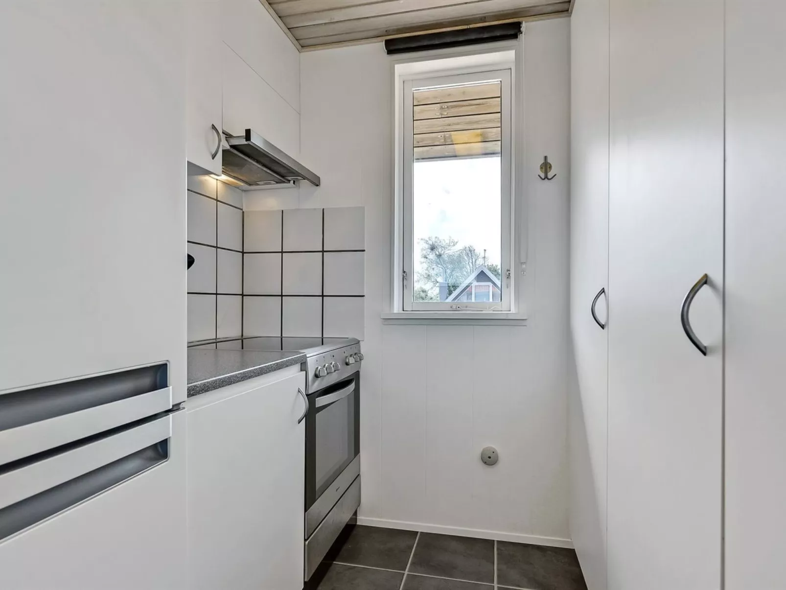 "Eldar" - 5m from the sea-Inside