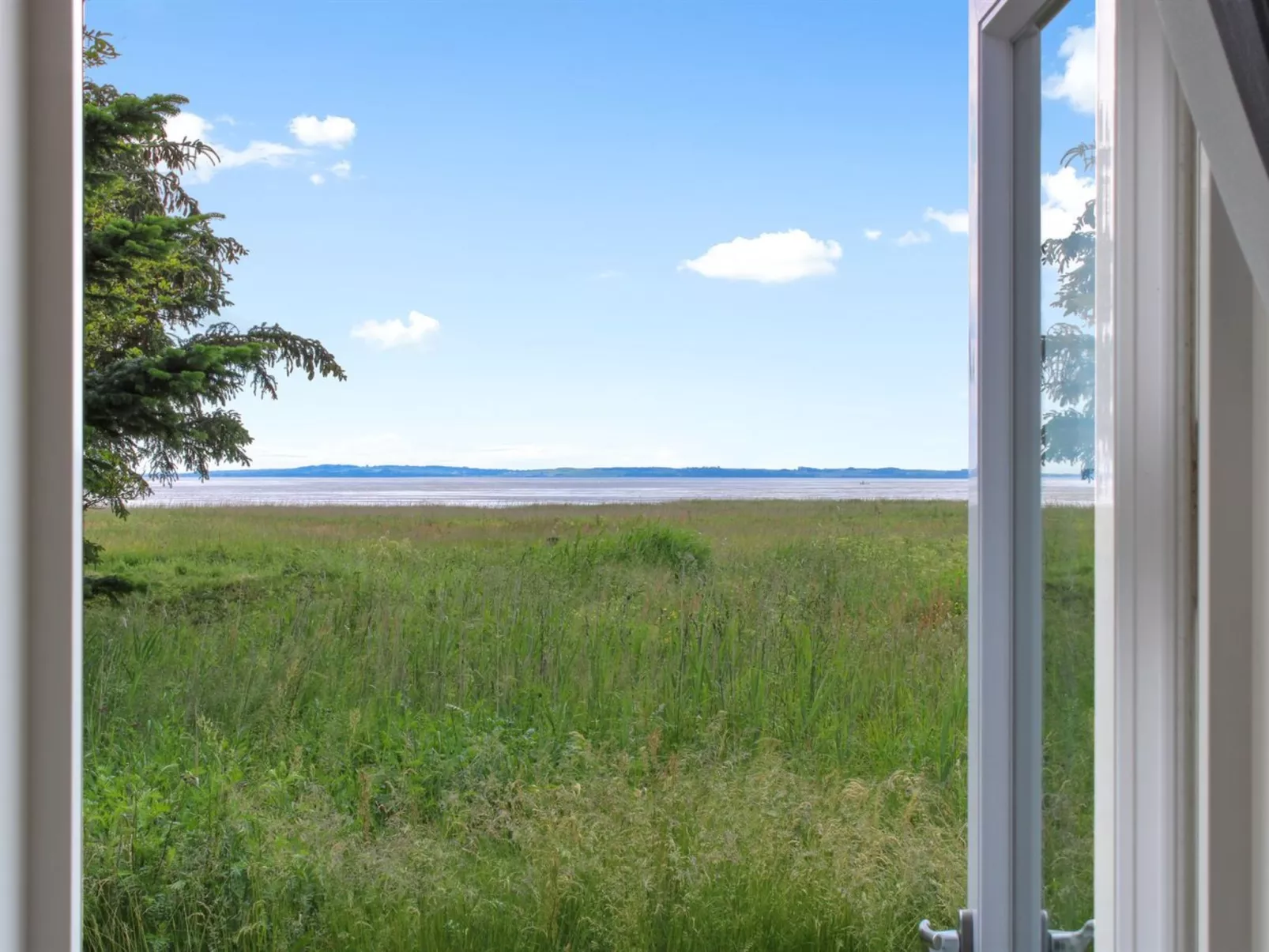 "Eske" - 200m to the fjord-Outside