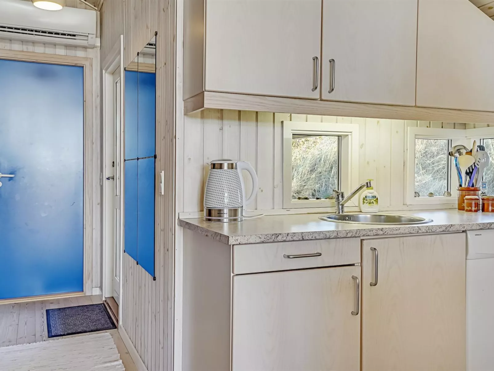 "Matias" - 150m from the sea-Inside