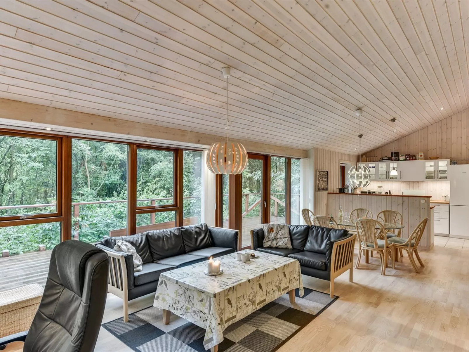 "Nelie" - 40km from the sea-Inside